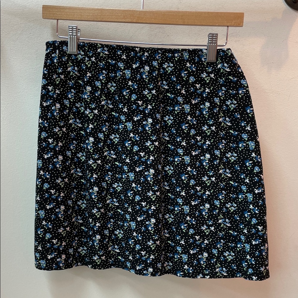 American Eagle Outfitters Black and Blue Floral Mini Skirt